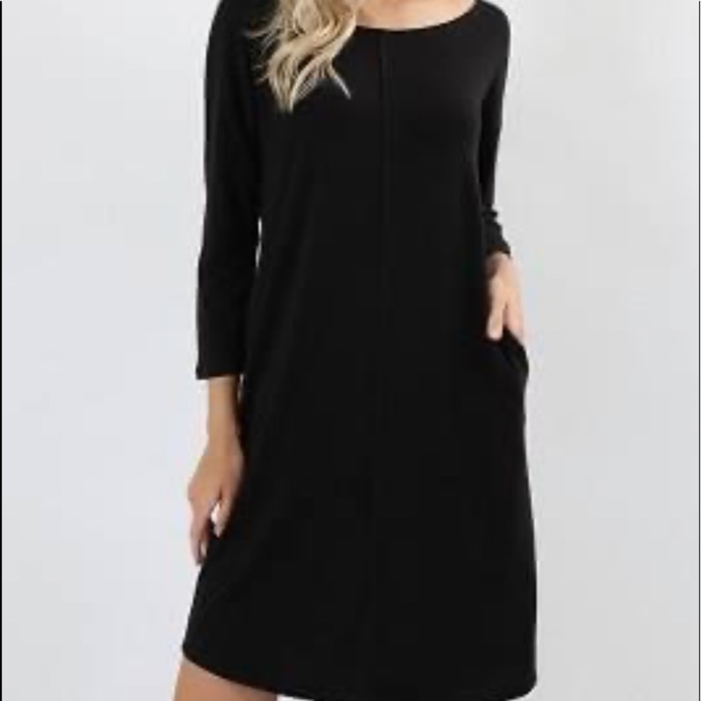 Dress with side pockets
